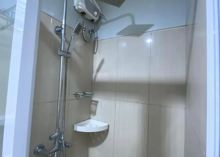 Great Price And Location In Moa, Pasay City, Philippines